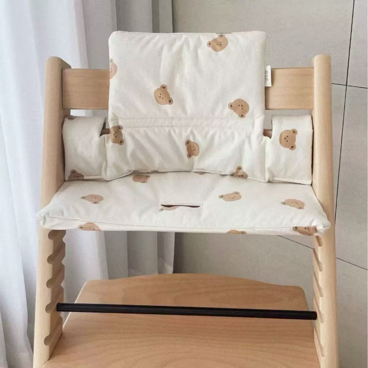 Waterproof Cartoon Baby High Chair Cushion (Bear)